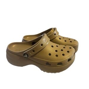 CROCS Classic Platform Clog in Tan Brand New With Tags Size 5